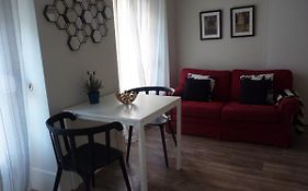 Confortable 1 Bedroom Apt in Avenida de Roma